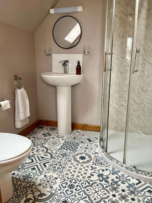 Artro Lodge Luxury 3 Bedroom, 3 Bathroom & Hot Tub Llanbedr  Buitenkant foto
